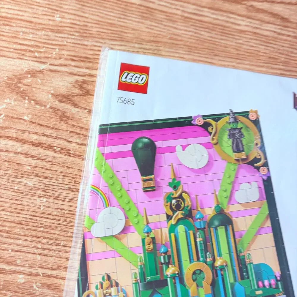 LEGO Wicked 75685 Emerald City Wall Art Instruction Manual Only